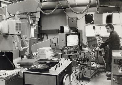 X-ray technician in lab