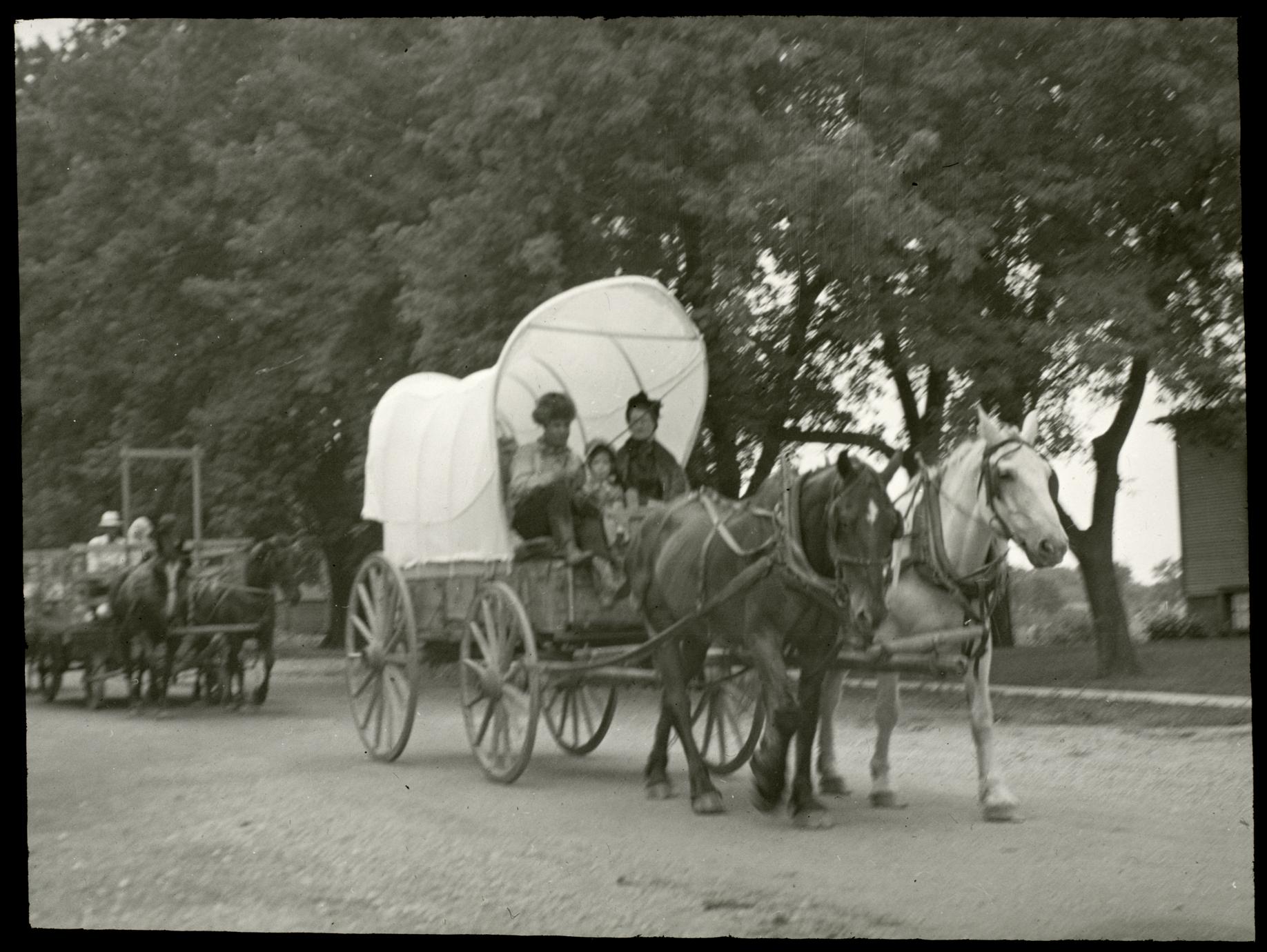 Covered wagon of Wilmot pageant