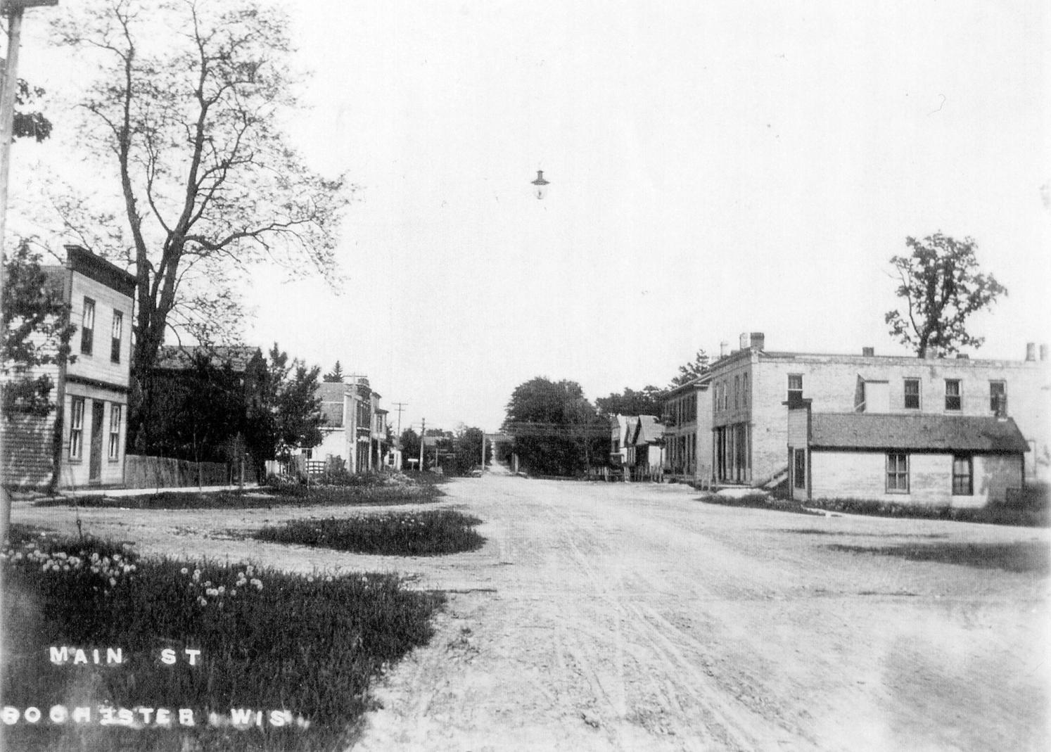 ‎Main Street looking east. Rochester, Wisconsin UWDC UWMadison