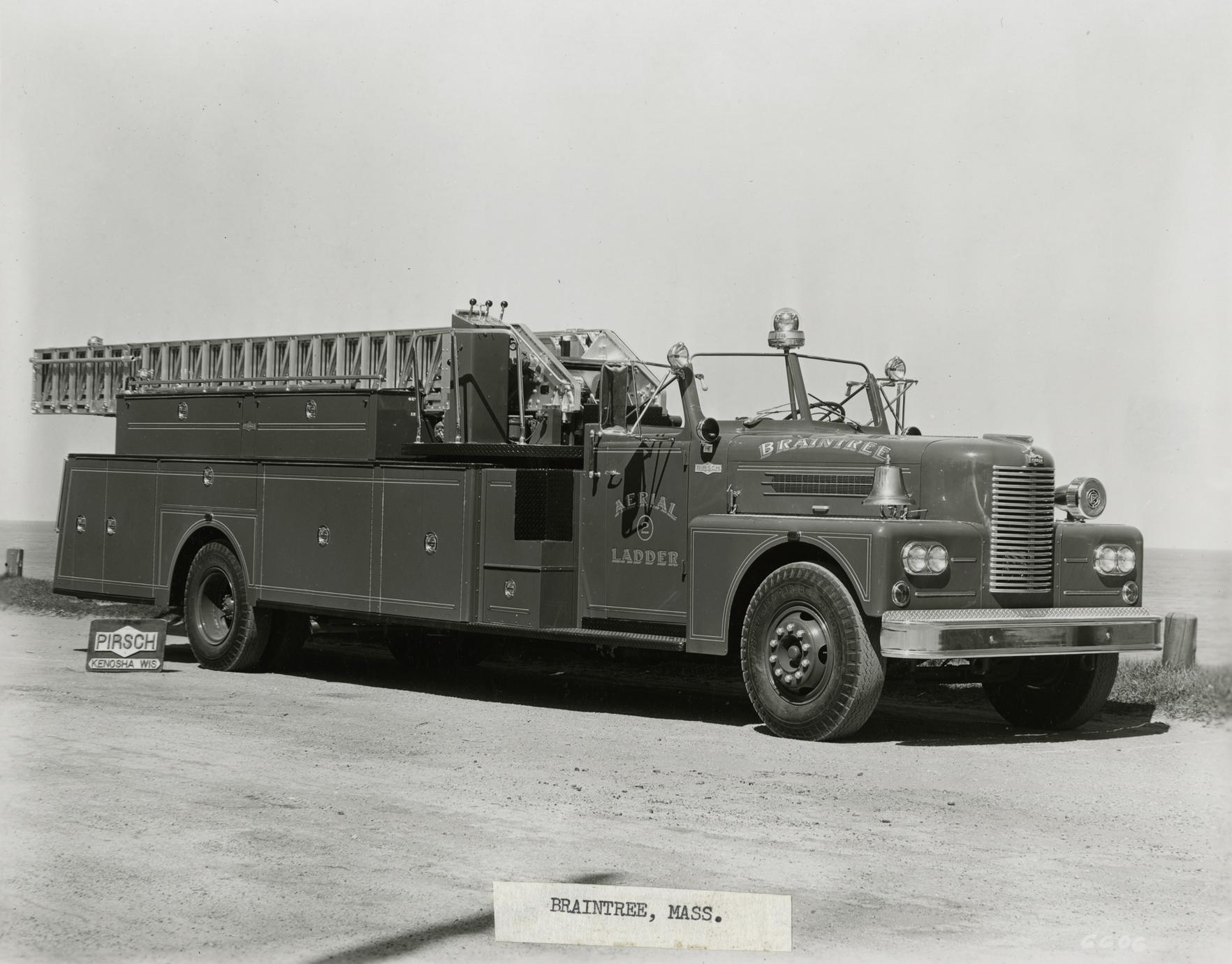 ‎Pirsch aerial ladder truck - UWDC - UW-Madison Libraries