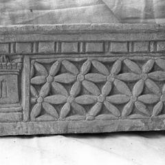 NG114, Decorative Relief