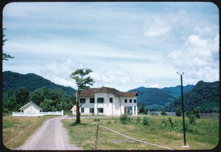 Residence of Phetsarath; in 1970s called "haunted house"; airport nearby