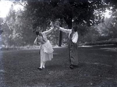 Summer school pageant dancers, 1917