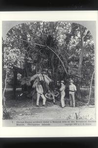 U.S. soldiers relax in the Botanical Gardens, Manila, 1902