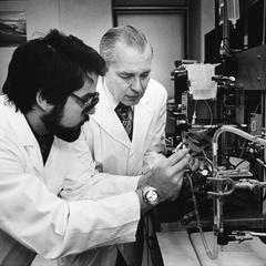 Walter Blaedel and student in the lab