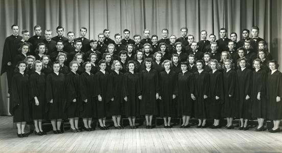 Stout Symphonic Singers group photograph