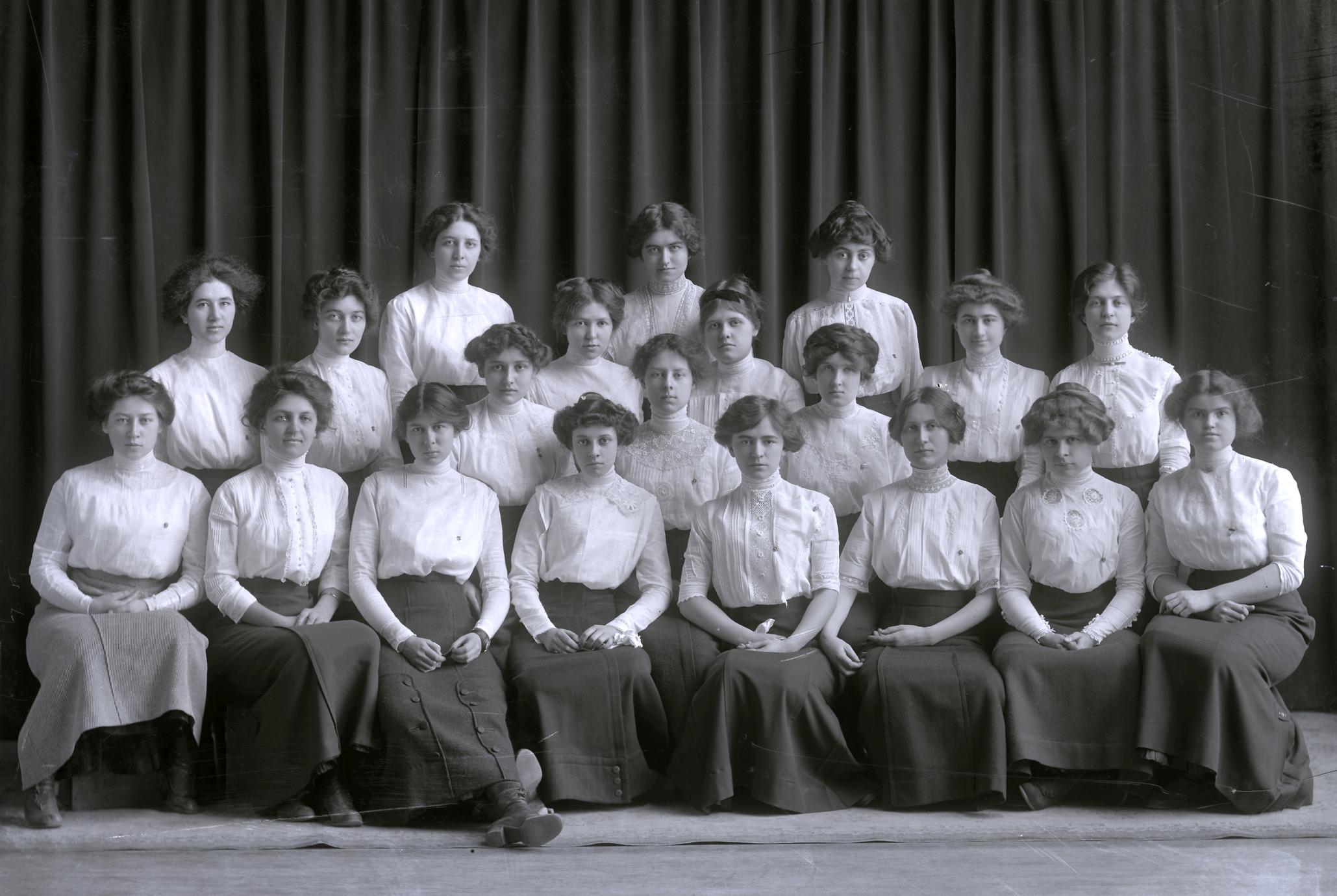 Sorority Chi Omega 1913 UWDC UW Madison Libraries