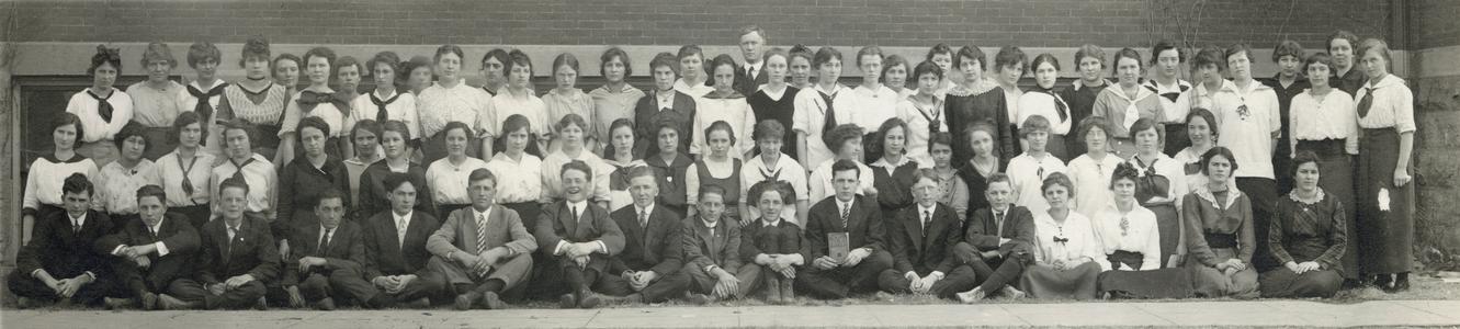 Sophomore class, 1915