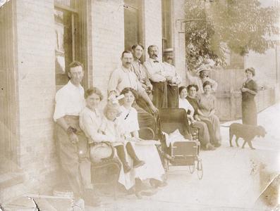 Fox River Hotel and Weiners family