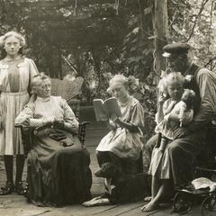 Henry "Sonnie" Goeres Jr., wife Mary and three girls