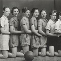 Women's basketball team, 1936