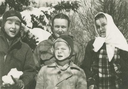 Ednah Shepard Thomas and her children