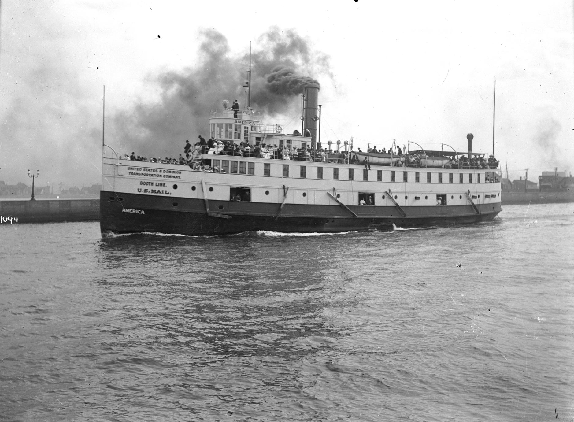 ‎The America in the Duluth Ship Canal UWDC UWMadison Libraries