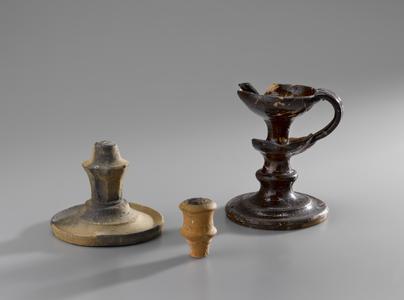 Fat lamp and candlestick fragments