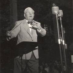 Edgar "Pop" Gordon conducting