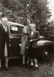 Helen Bunge and "measles within" car