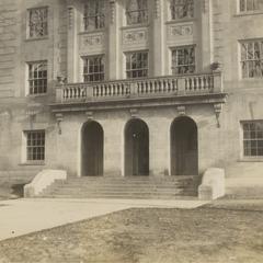 Other entrance to Union