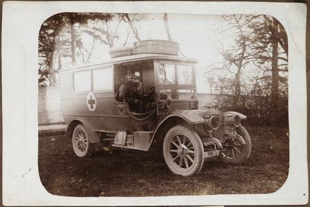 Vali als Kraftfahrer. 1914