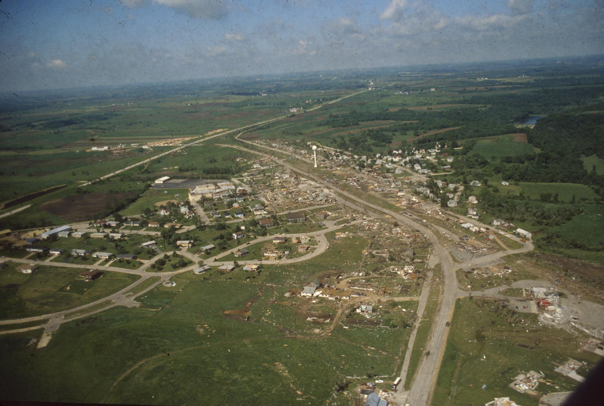 ‎Barneveld tornado aftermath, 1984 UWDC UWMadison Libraries