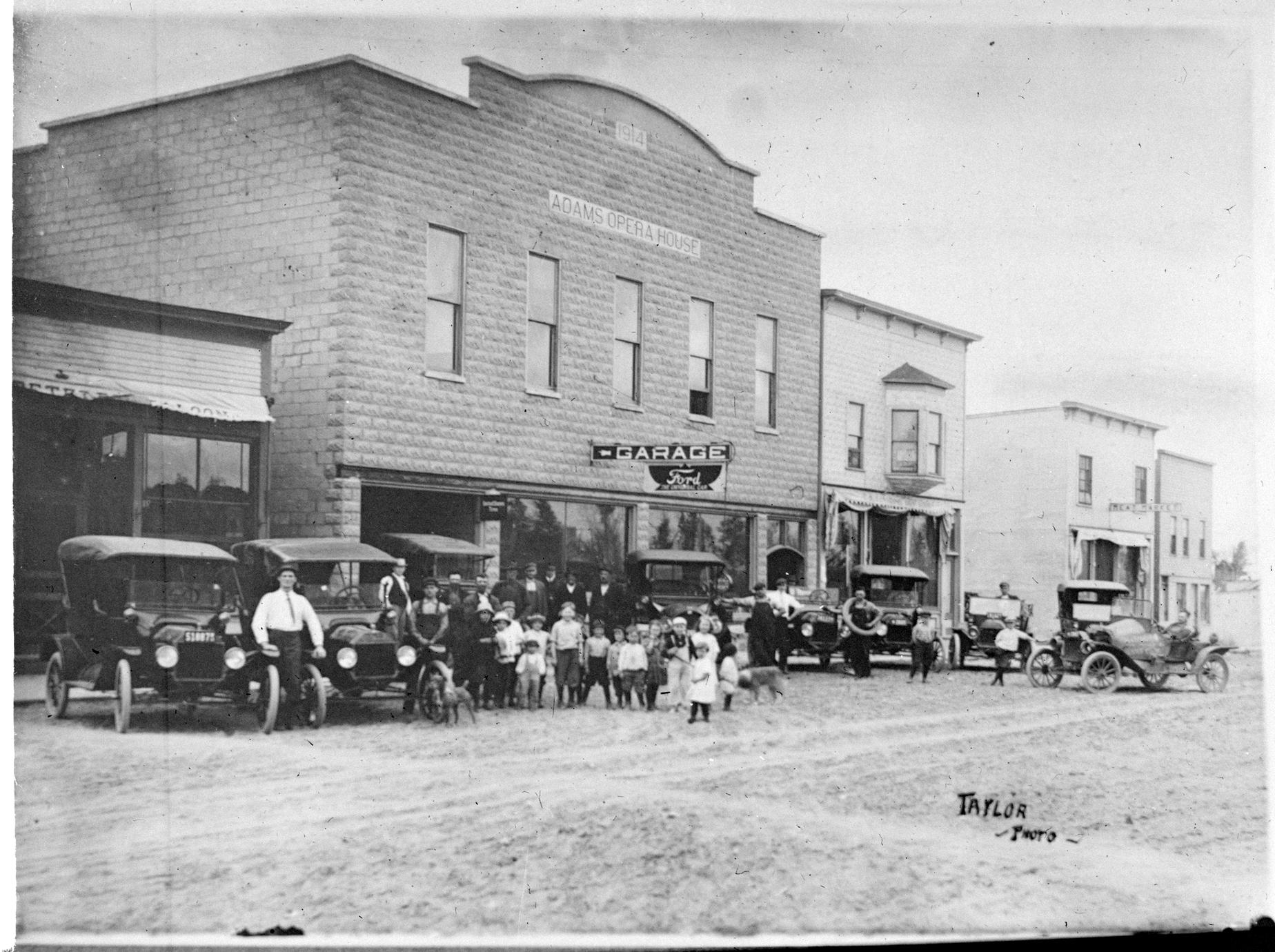 ‎Ford dealership in Adams, Wis. UWDC UWMadison Libraries