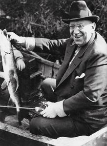 Illinois Governor musky fishing
