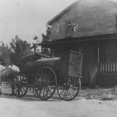 Standard Oil Company, Waukesha, wagon