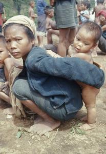 Ethnic Khmu' woman and child