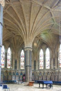 Lincoln Cathedral chapter house central pier