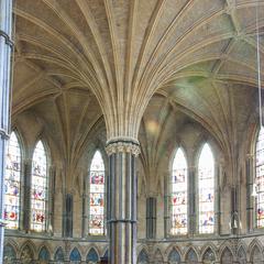 Lincoln Cathedral chapter house central pier