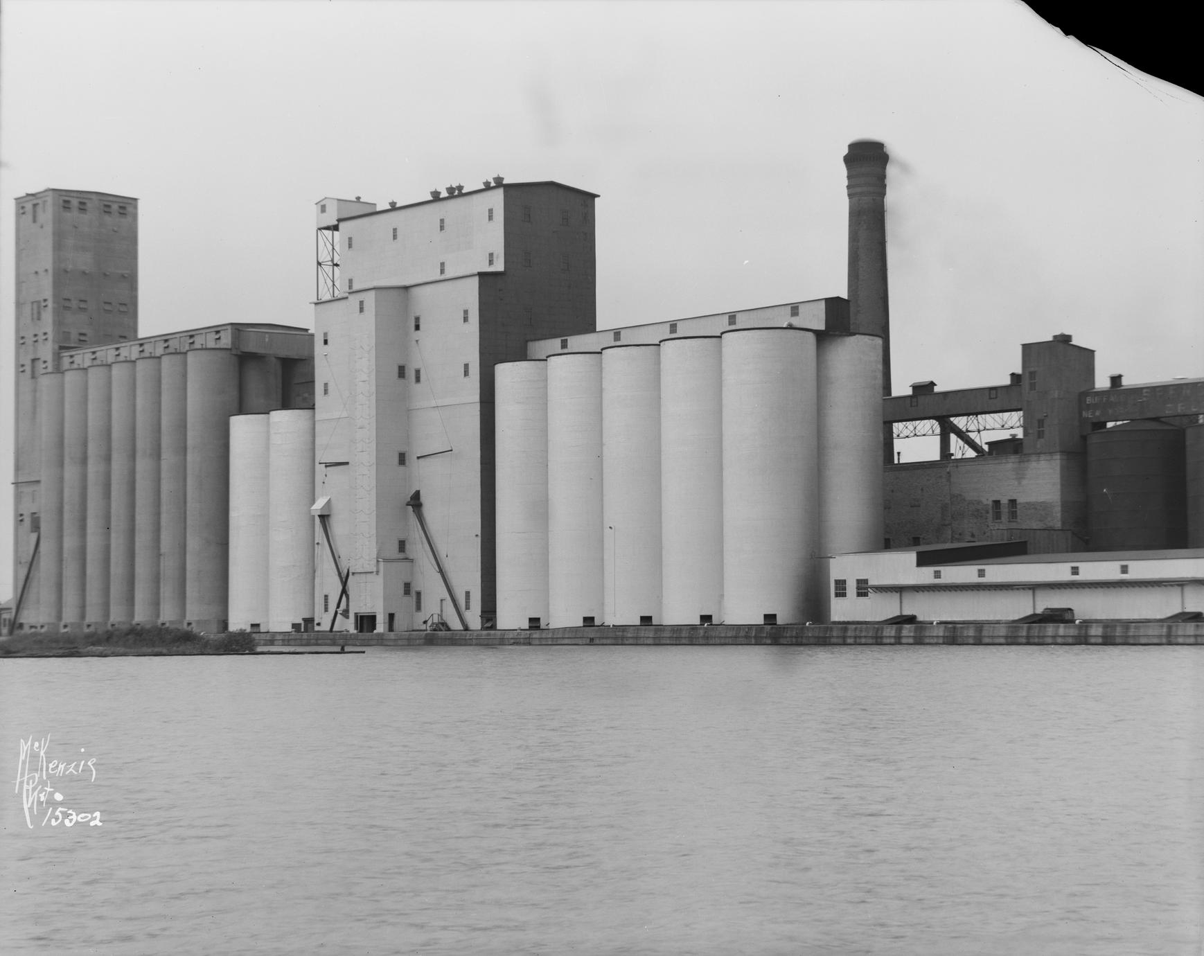 ‎Spencer Kellogg & Sons Grain Elevator - UWDC - UW-Madison Libraries