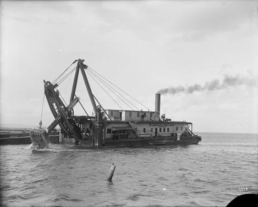Dredge Columbia Working Superior Entry