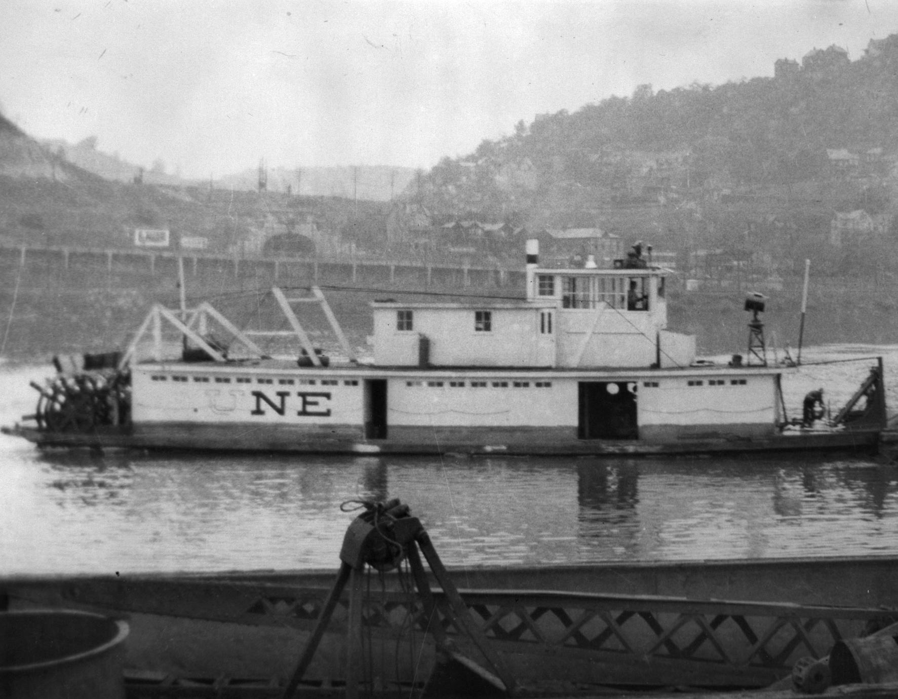 ‎Unidentified Boat - UWDC - UW-Madison Libraries