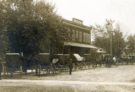 Louis L. Noll store on Second Street, photo 2