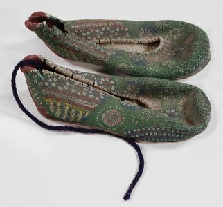 A pair of baby shoes